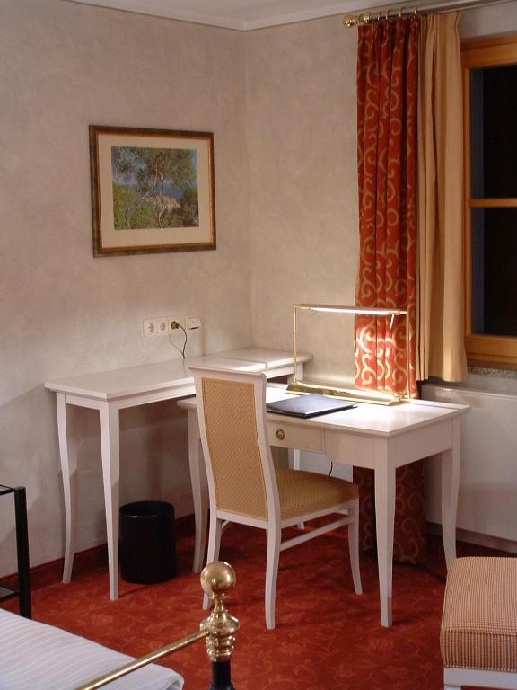 Altstadthotel Braeuwirt Weiden in der Oberpfalz Rom bilde