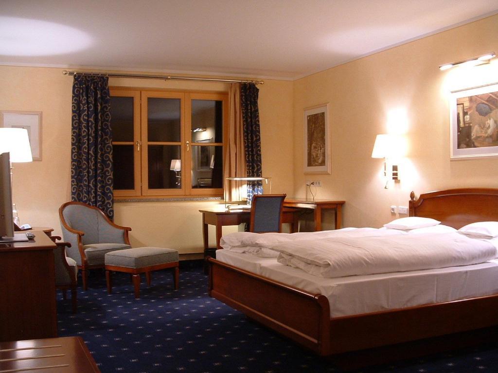 Altstadthotel Braeuwirt Weiden in der Oberpfalz Rom bilde