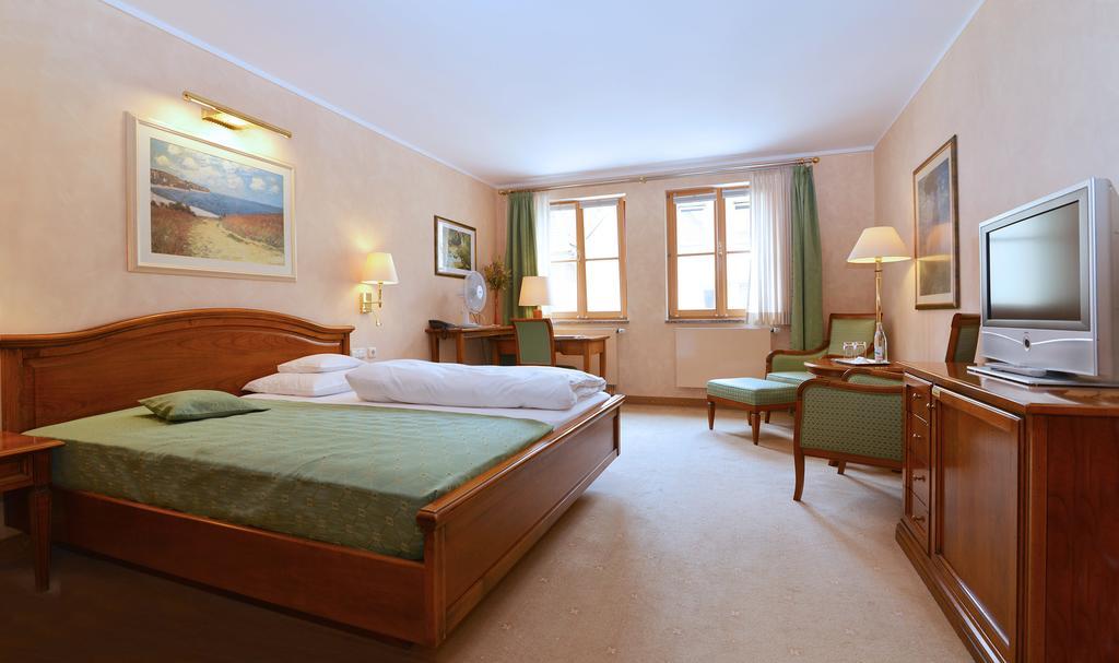 Altstadthotel Braeuwirt Weiden in der Oberpfalz Eksteriør bilde