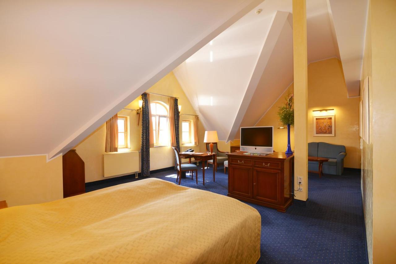 Altstadthotel Braeuwirt Weiden in der Oberpfalz Eksteriør bilde